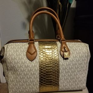 MK Lg Grayson Satchel
